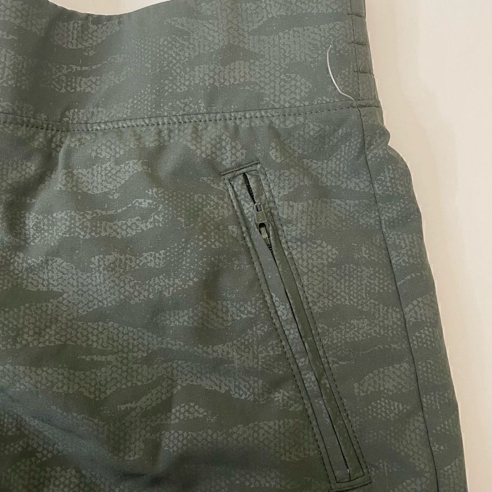 NEW! Orvis| Small | Embossed| Small | Skort - Picture 13 of 16
